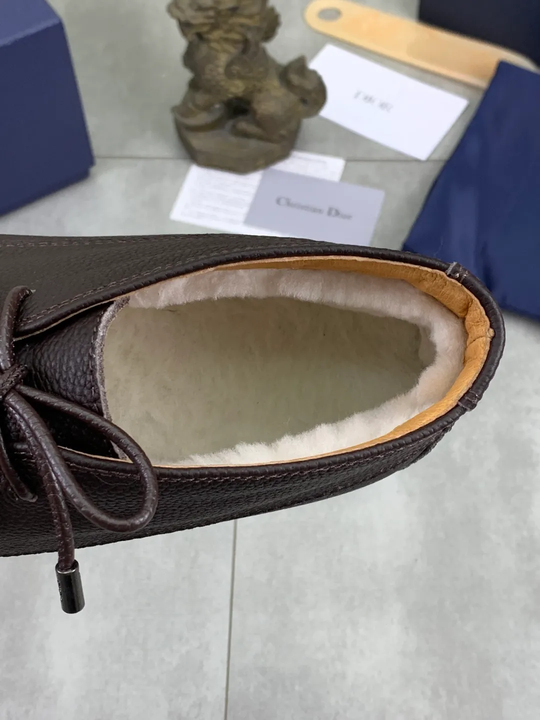 Men's men's shoes 💰P580 new style wool lining 💰high version 💎💎💎Dior original version! Top Italian purchasing agent! Men's high-top business casual leather shoes, original imported calfskin upper, ultimate texture, gentleman style, warm real wool lining inside, top-quality original Italian rubber outsole, first-class workmanship, top quality! Size: 39-44 (45 customized)